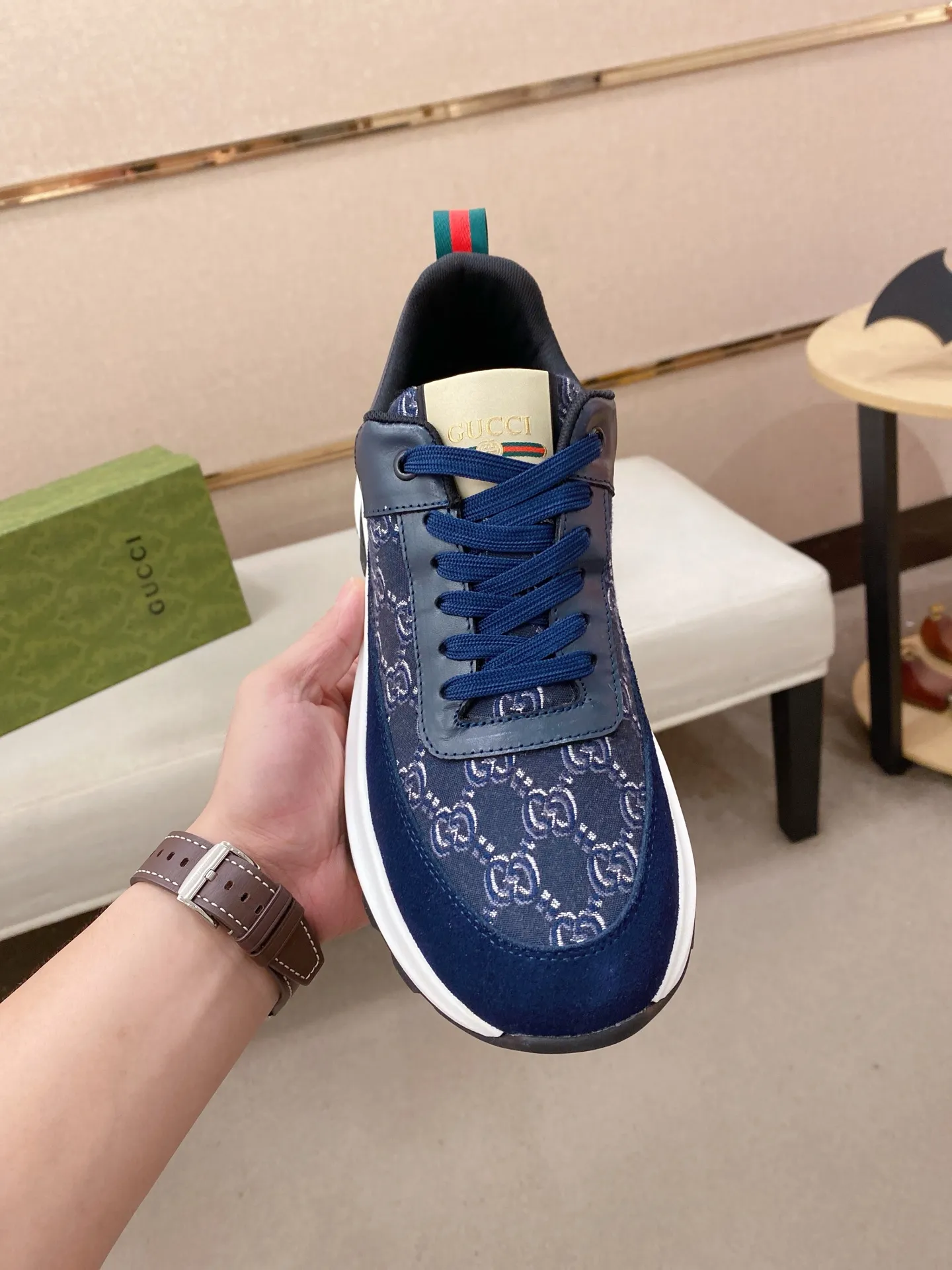 Men's clothing and shoes💰:462💰 (GUCCI) The latest model from the official website🎁🎁Casual and fashionable men's shoes👟, hot style💥The version is simple and elegant, exclusive for trendy men. The unique latest brand elements from the official website👑Original Gucci decoration, fashionable and generous, the fabric is original cowhide ✅Mesh breathable lining, the official website specifies wear-resistant casual outsole, the classic model is taken in kind at the counter🎬38-44 (can be customized for 45 non-refundable)